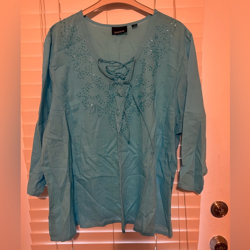 India Cute blue too with pearl, Size 26/28
